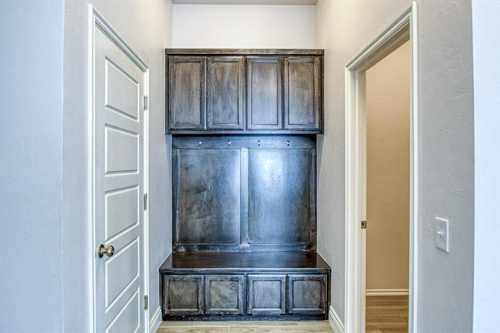 13412 Grass Plain Avenue Property Photo 16