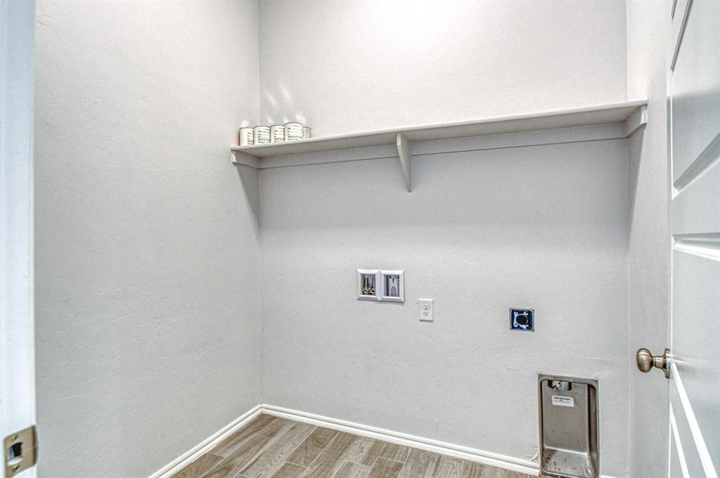 13412 Grass Plain Avenue Property Photo 17