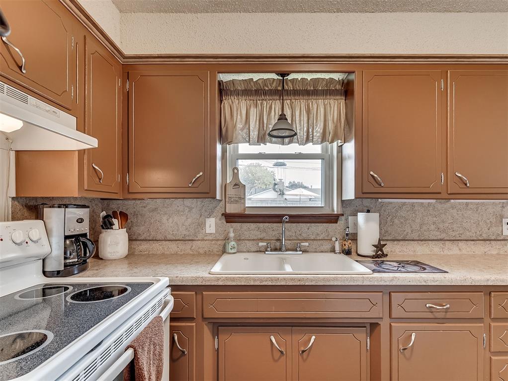 877 Nw 14th Street Property Photo 9