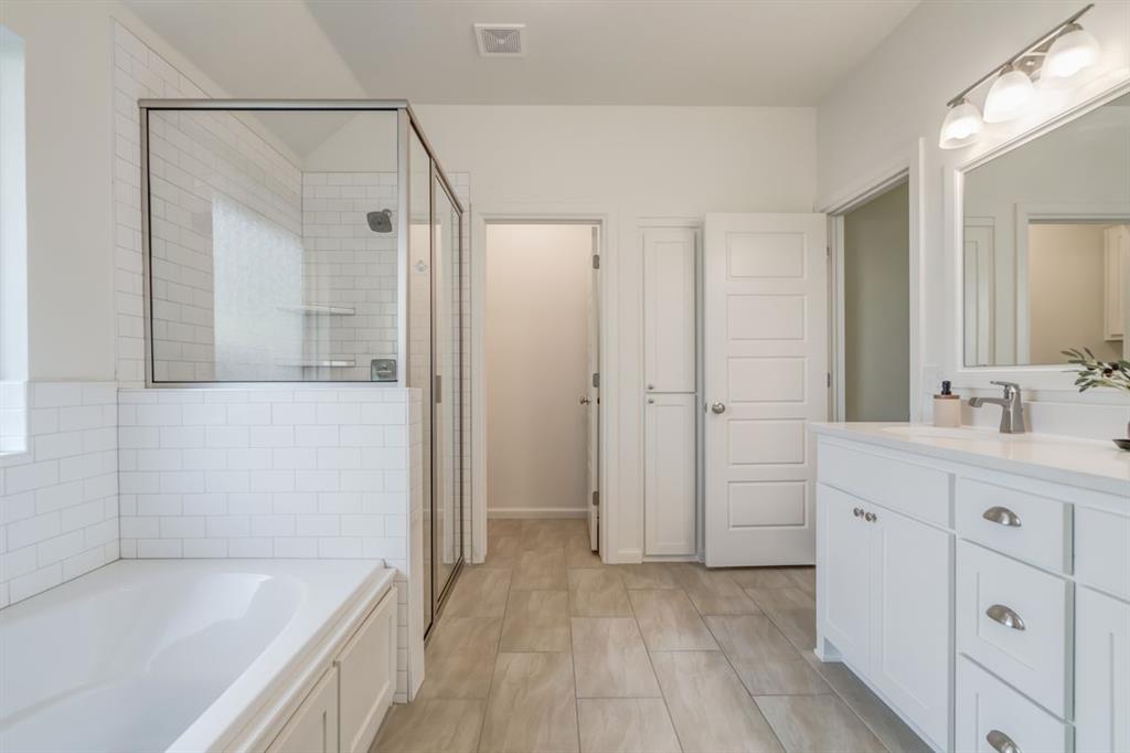 621 Nw 188th Street Property Photo 4