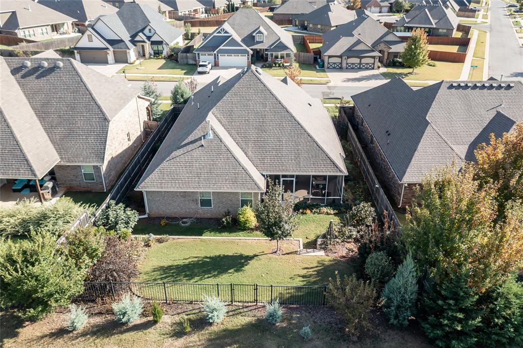 621 Nw 188th Street Property Photo 6