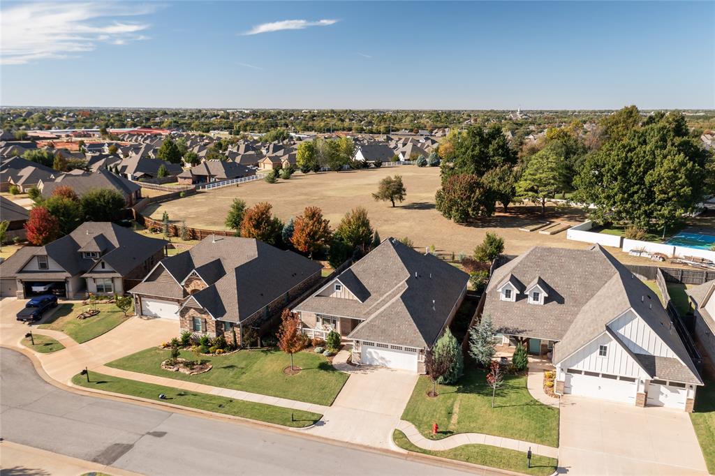 621 Nw 188th Street Property Photo 7