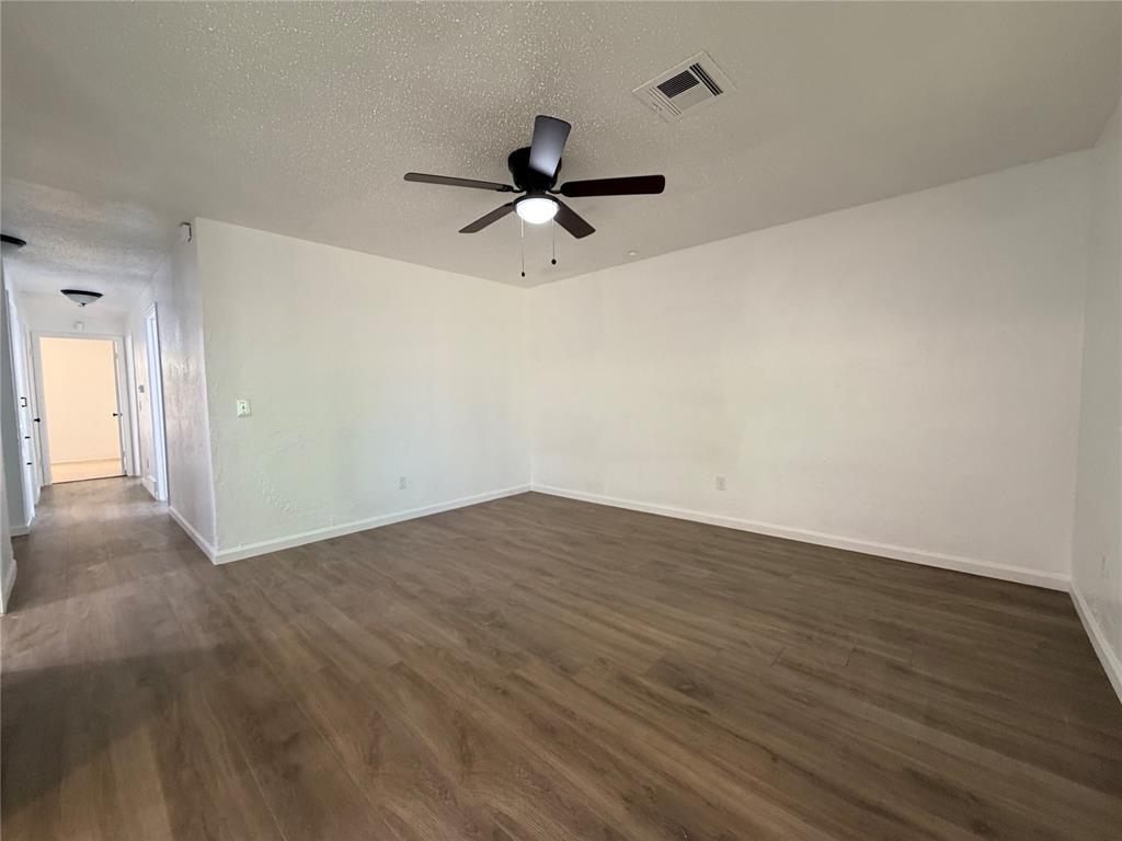 5313 Brookdale Drive Property Photo 7