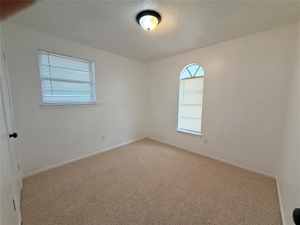 5313 Brookdale Drive Property Photo 12