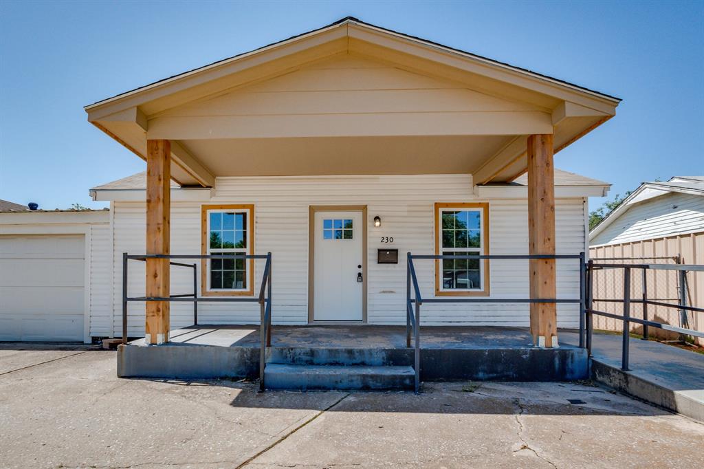 230 SE 50th Street Property Photo 1