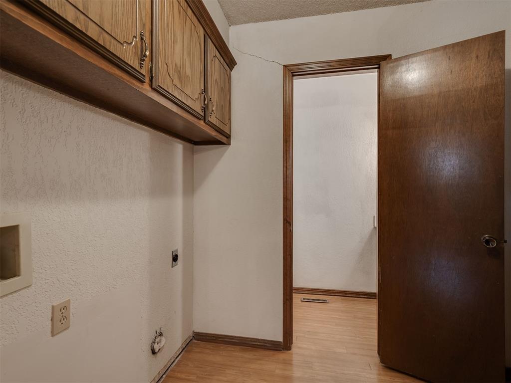 10005 Lakeshore Dr Property Photo 38