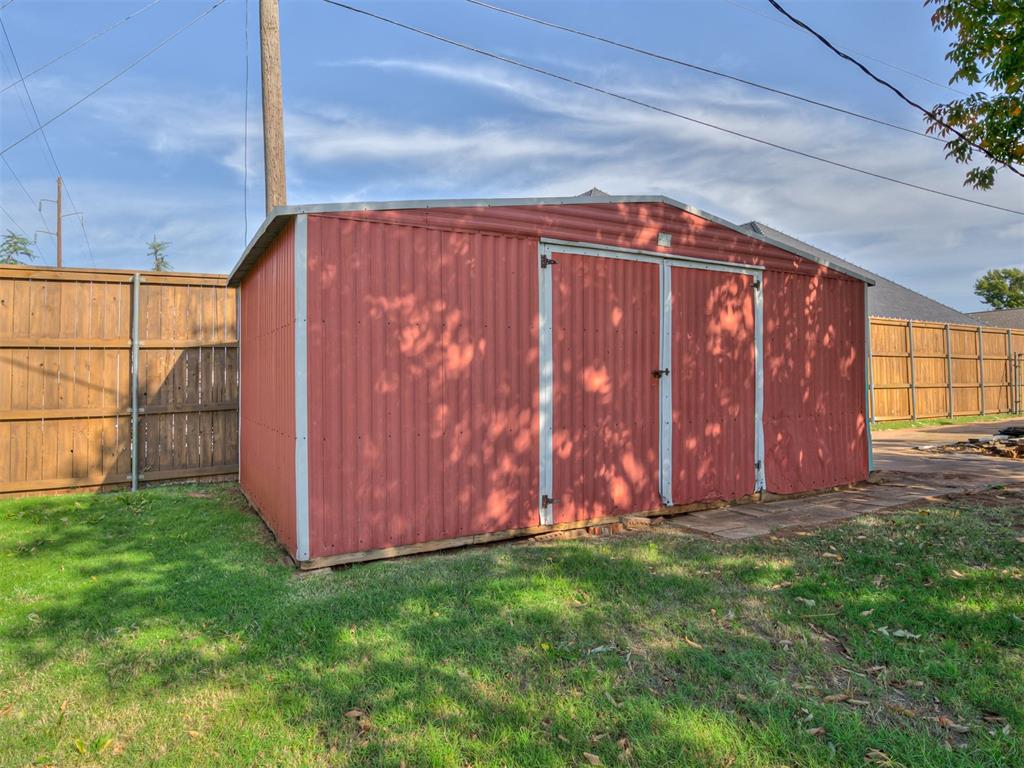 10005 Lakeshore Dr Property Photo 43