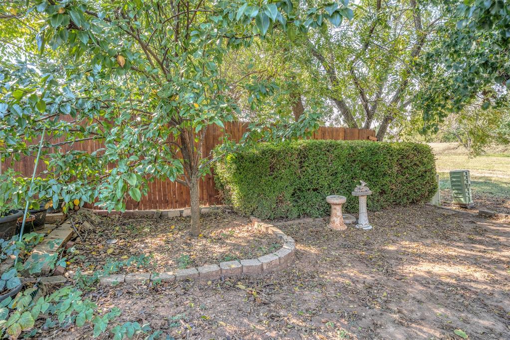 10305 S Fairview Drive Property Photo 11