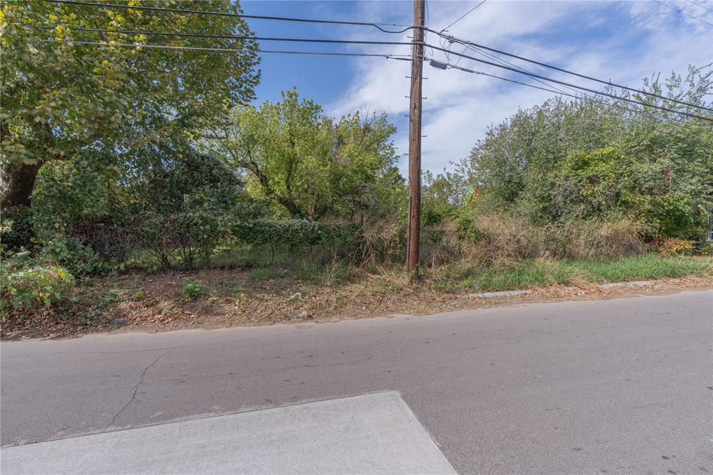 1407 S Blackwelder Avenue Property Photo 3