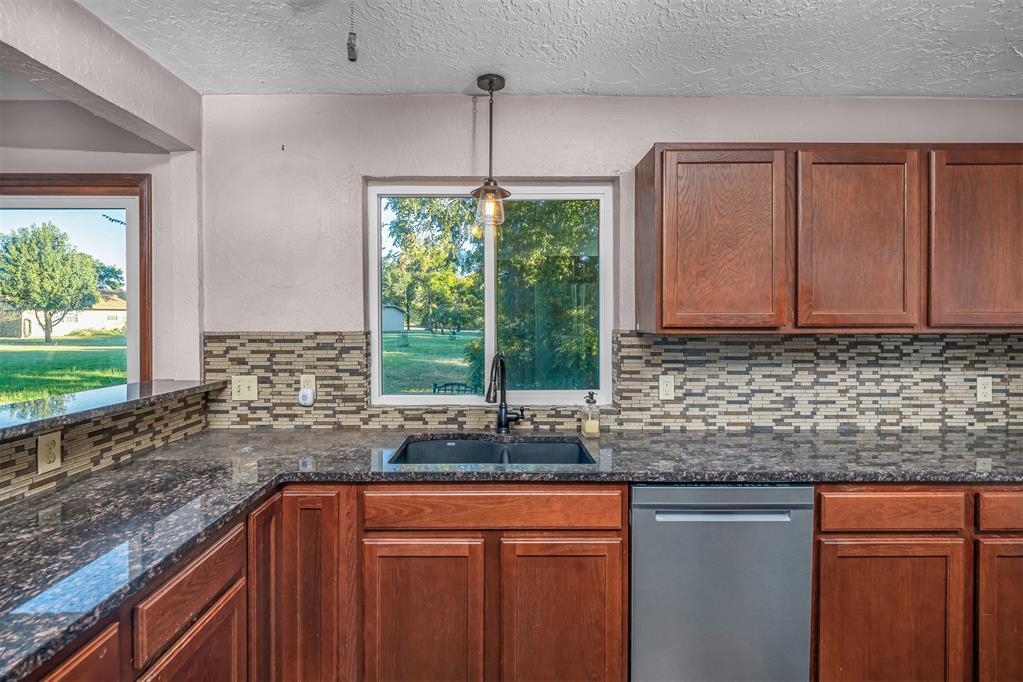 1197712 Property Photo 28