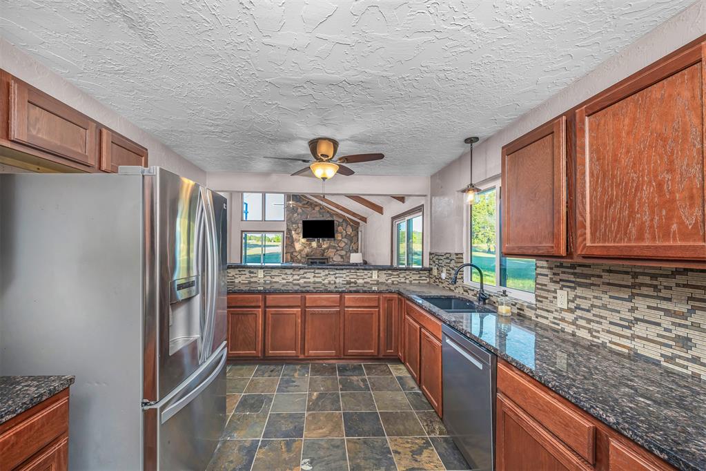 1197712 Property Photo 30