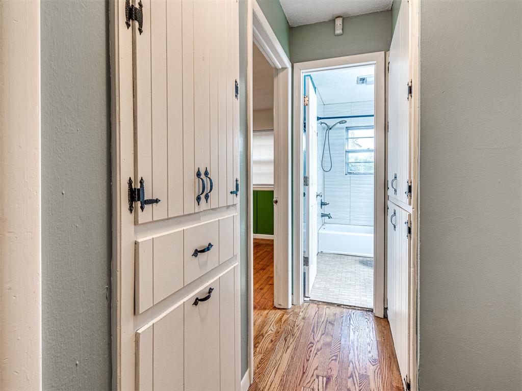 909 Holoway Drive Property Photo 10