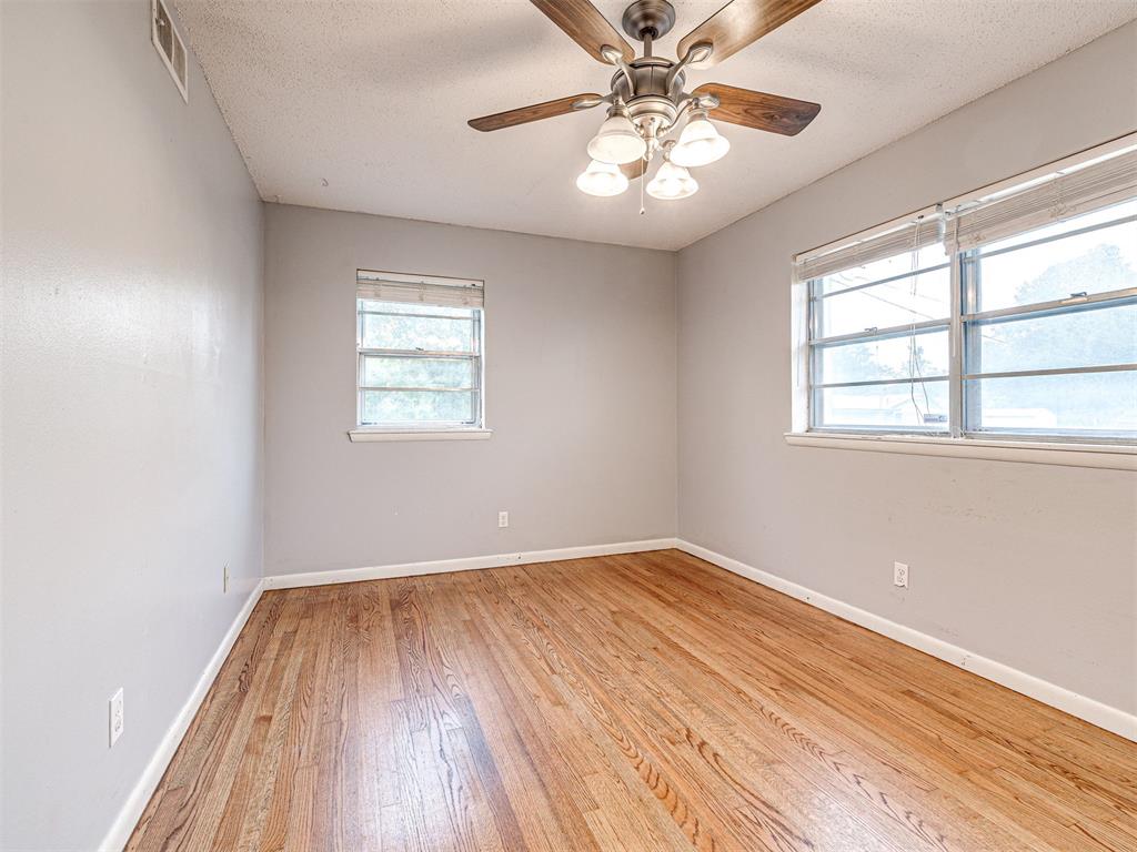 909 Holoway Drive Property Photo 14