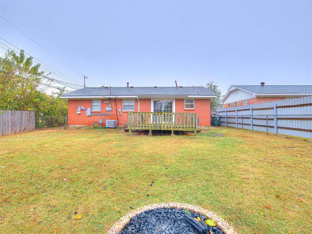 909 Holoway Drive Property Photo 24