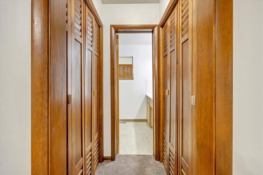 3575 Katherine Street Property Photo 9