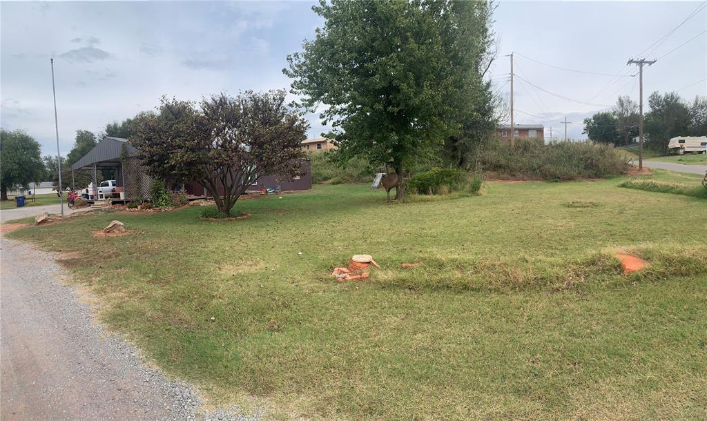 310 Ellen Way Property Photo 13