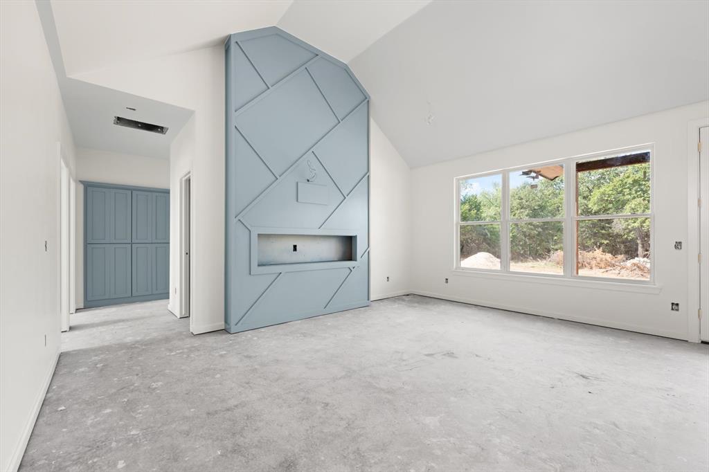 881 Meadow Park Drive Property Photo 4