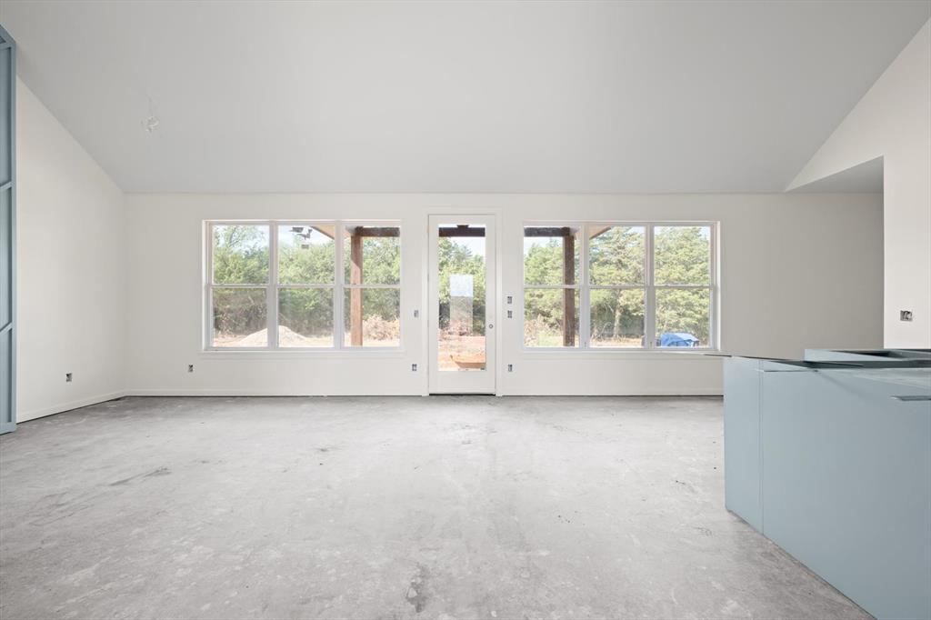 881 Meadow Park Drive Property Photo 6