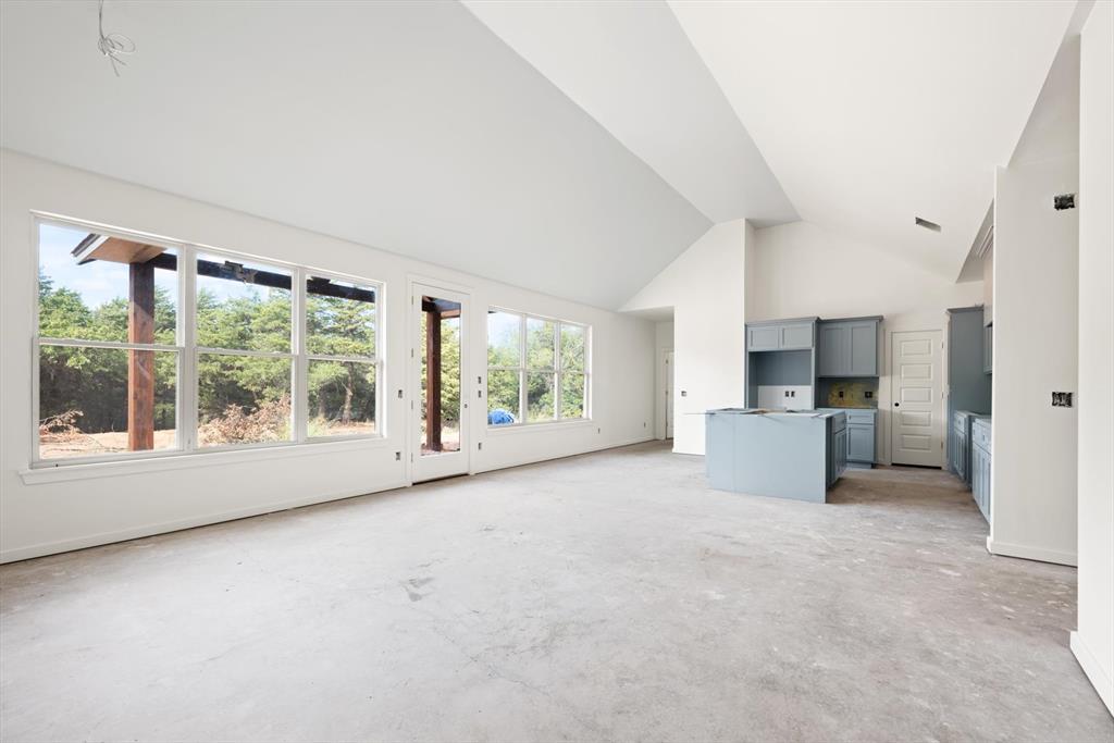 881 Meadow Park Drive Property Photo 11