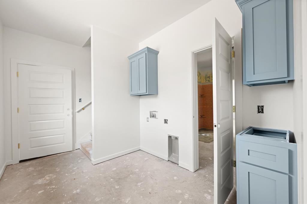 881 Meadow Park Drive Property Photo 18