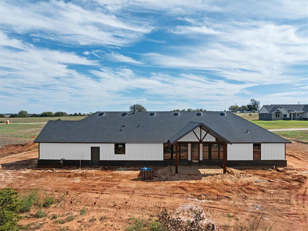 881 Meadow Park Drive Property Photo 20