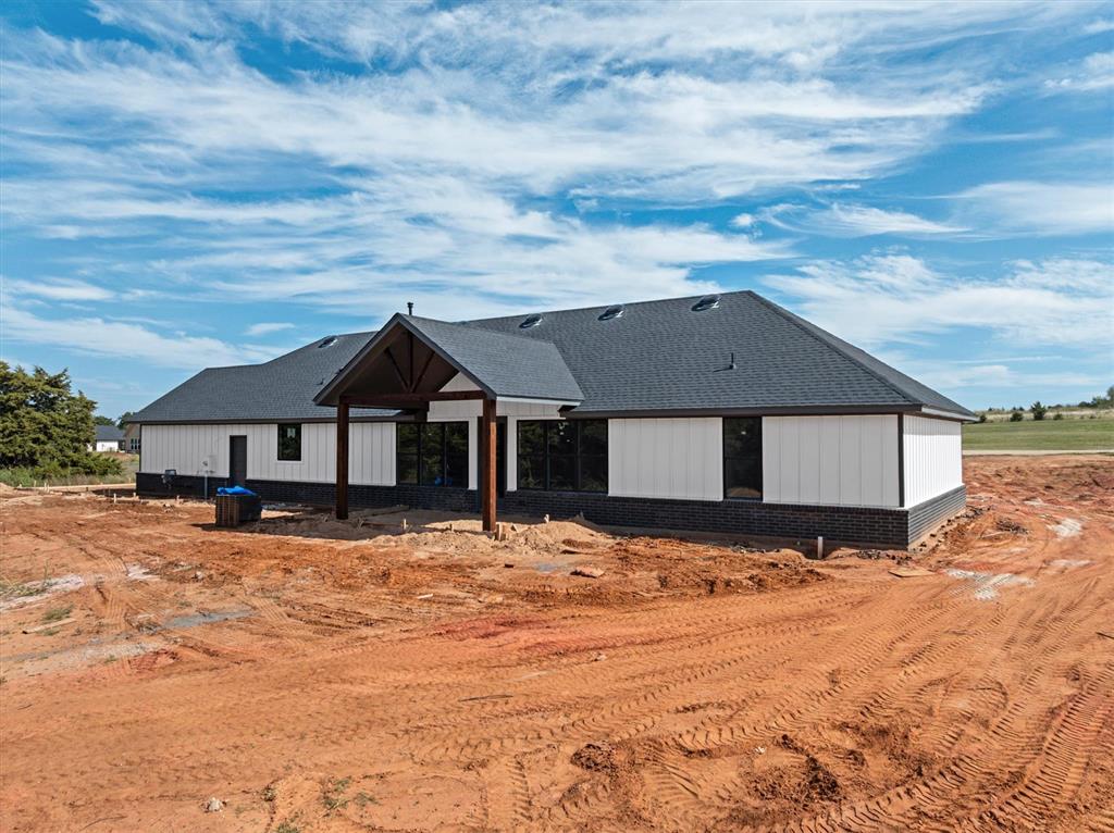 881 Meadow Park Drive Property Photo 21