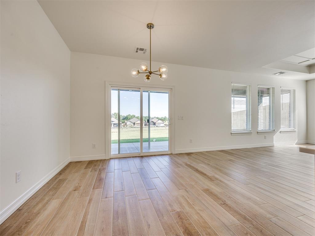 225 Sage Brush Way Property Photo 14