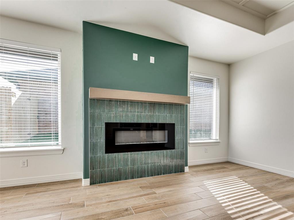 225 Sage Brush Way Property Photo 18