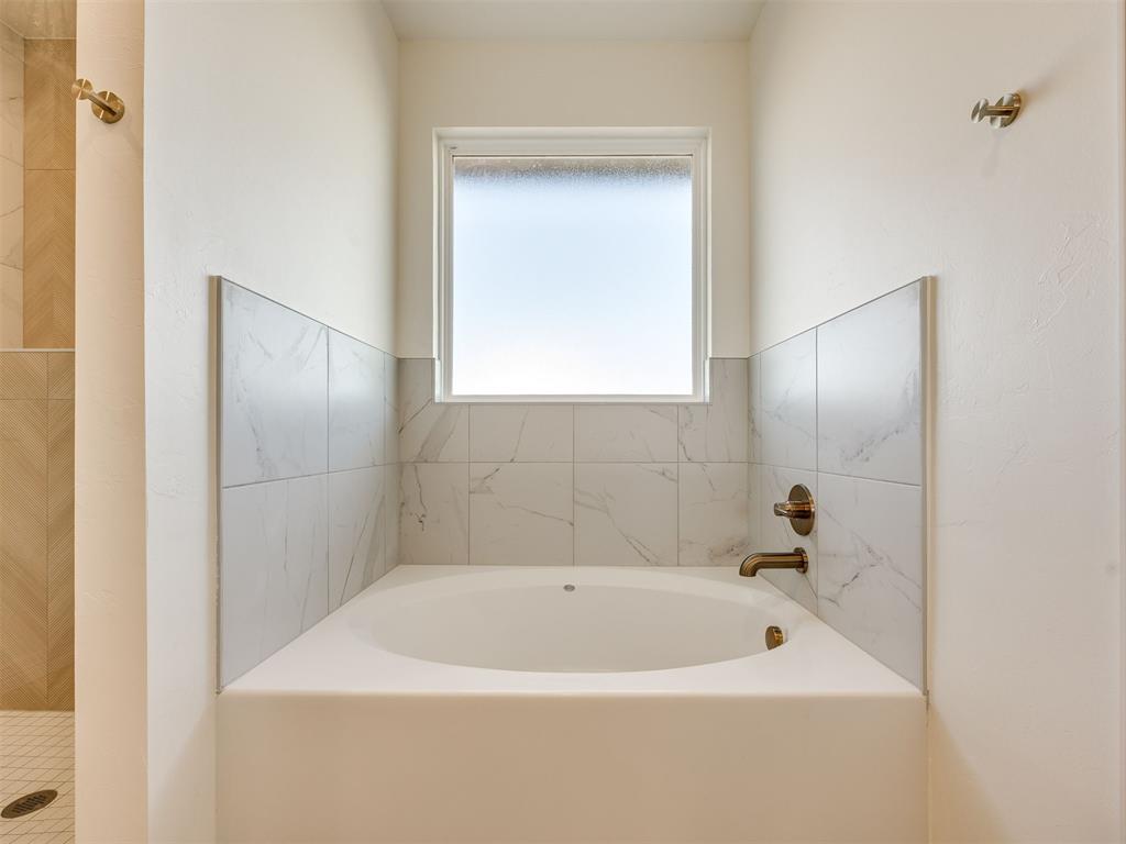 225 Sage Brush Way Property Photo 23