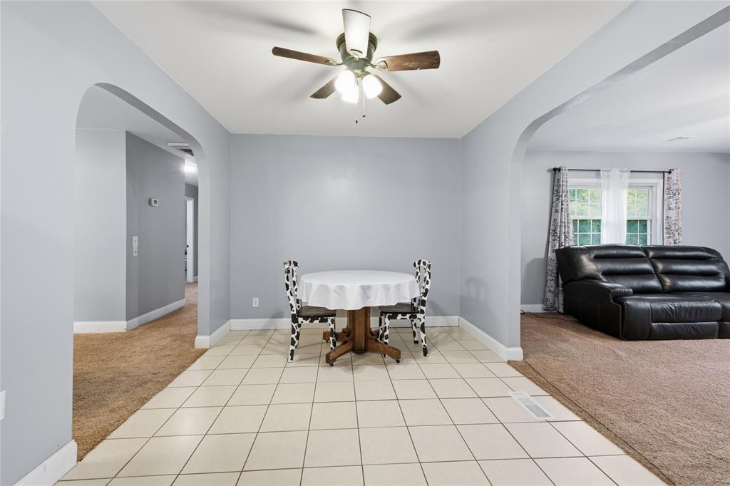 36 Limberlost Road Property Photo 6