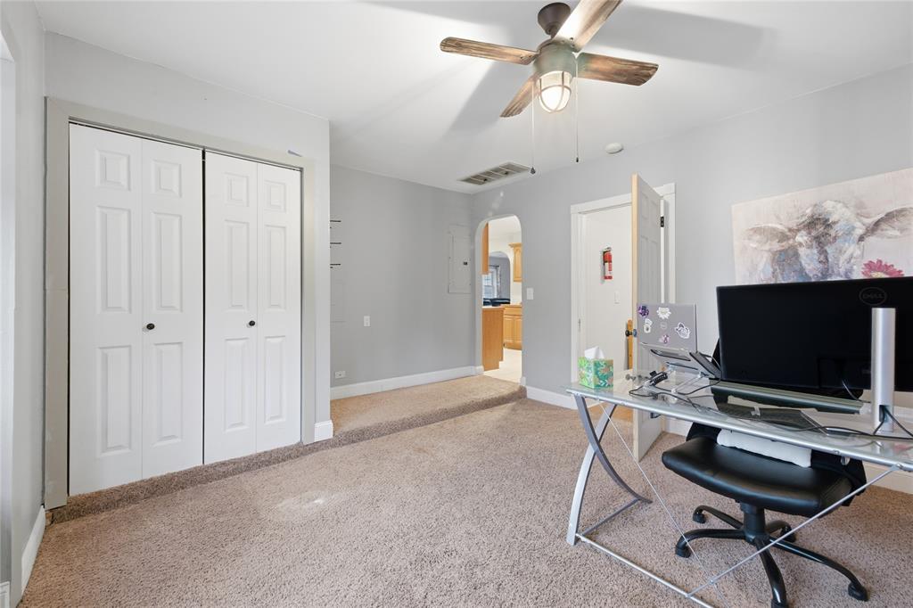 36 Limberlost Road Property Photo 12