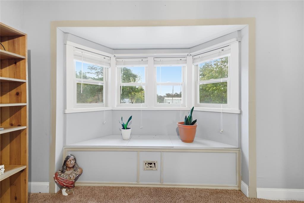 36 Limberlost Road Property Photo 13