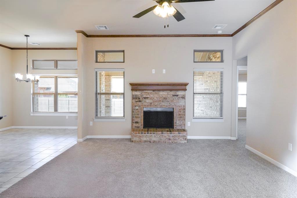 1923 W Flintlock Way Property Photo 3