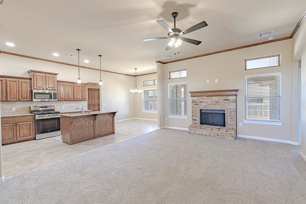 1923 W Flintlock Way Property Photo 5