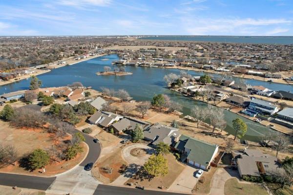 10604 Admiral Drive Property Photo 1