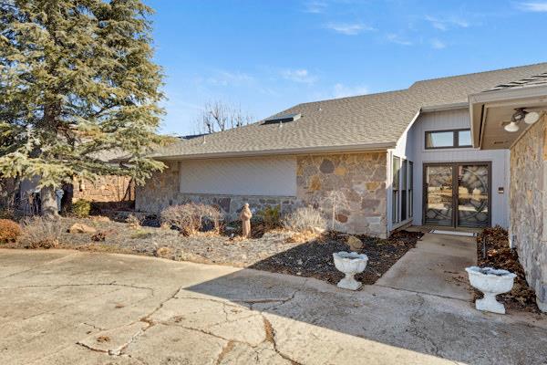 10604 Admiral Drive Property Photo 5