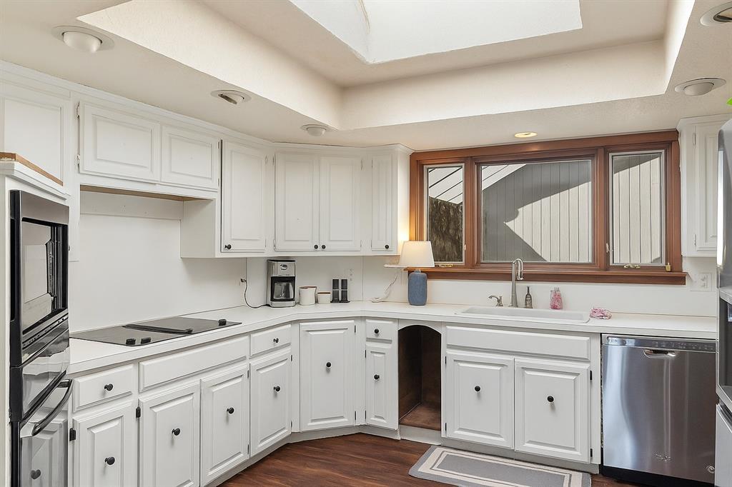 10604 Admiral Drive Property Photo 15