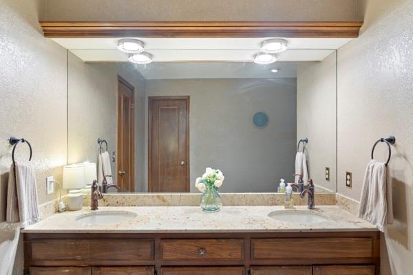 10604 Admiral Drive Property Photo 22