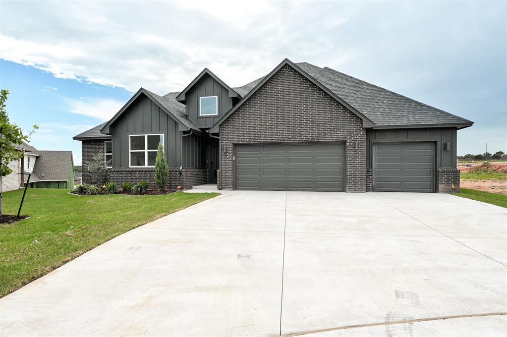 6016 Kinnick Drive Property Photo 4