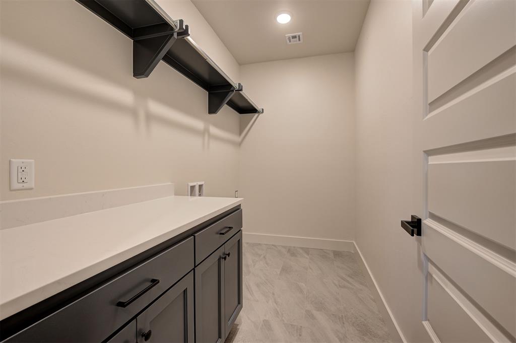 6016 Kinnick Drive Property Photo 32