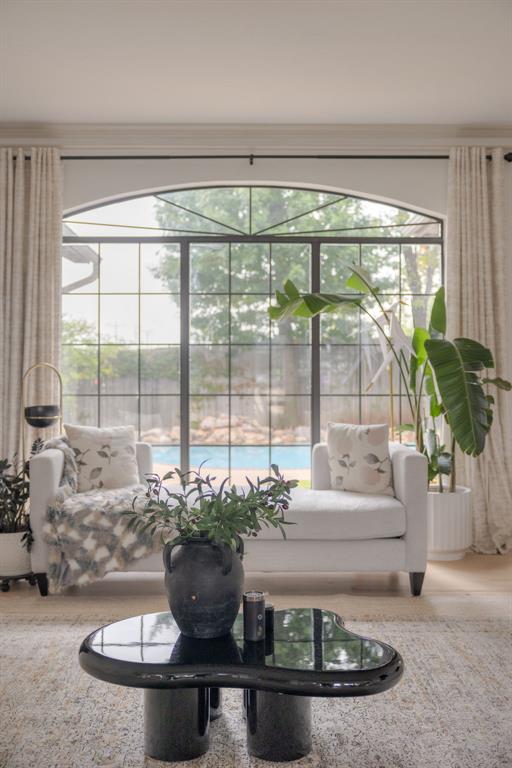 1009 Glenridge Drive Property Photo 11