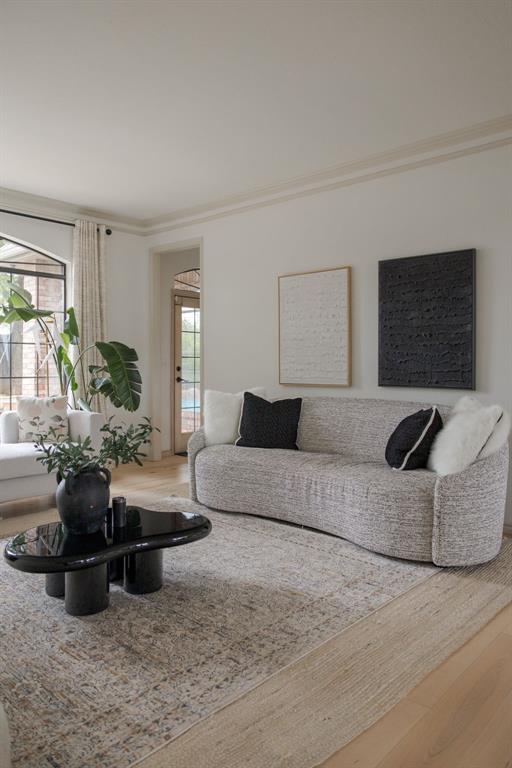 1009 Glenridge Drive Property Photo 13