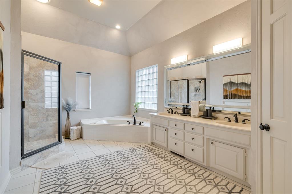 1009 Glenridge Drive Property Photo 30