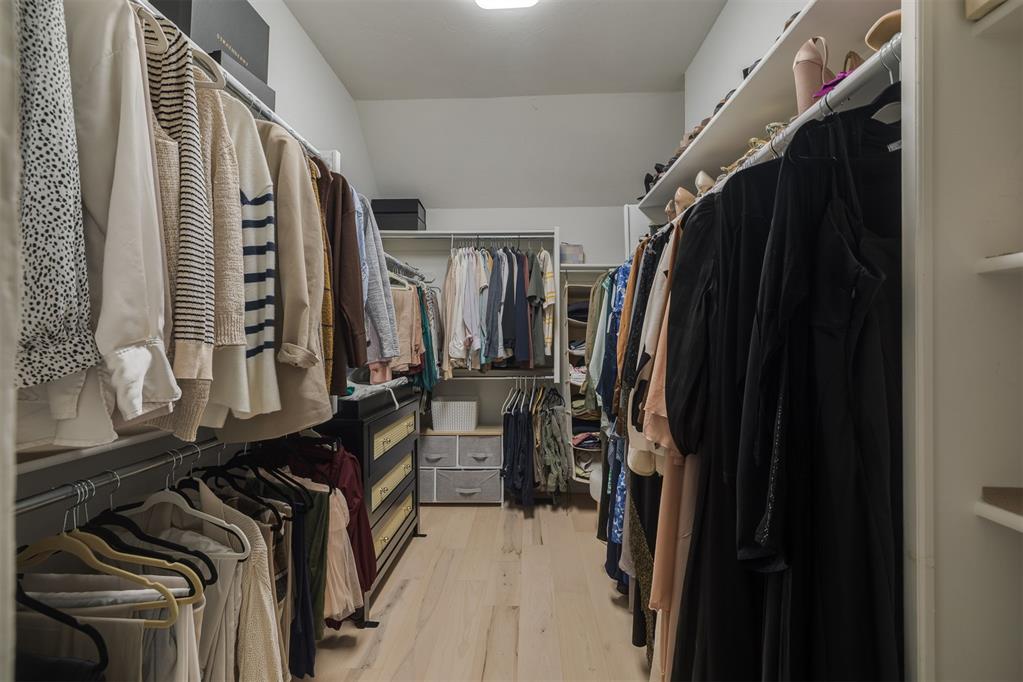 1009 Glenridge Drive Property Photo 32