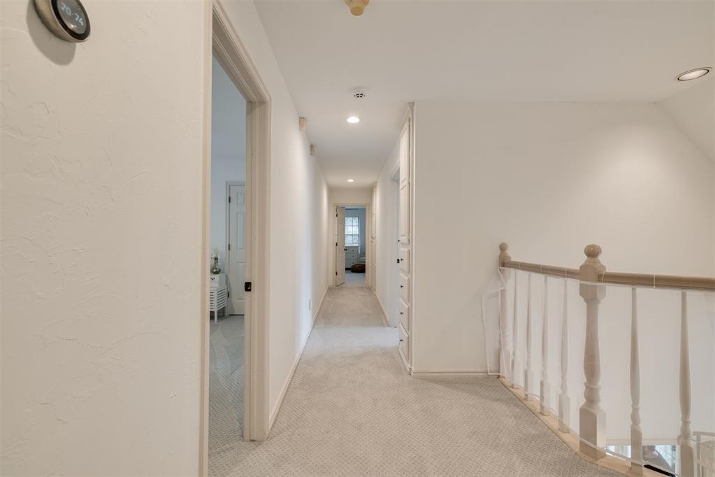 1009 Glenridge Drive Property Photo 33