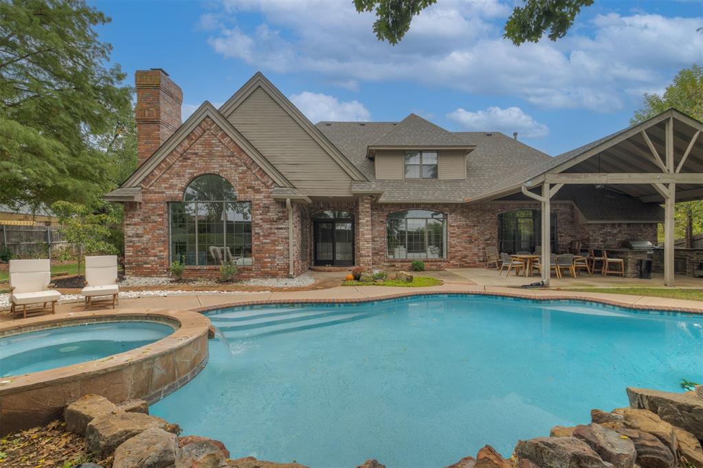 1009 Glenridge Drive Property Photo 48