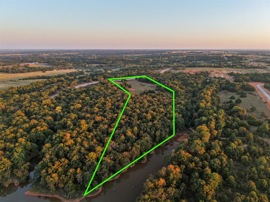 0006 E 1060 Road Property Photo 2