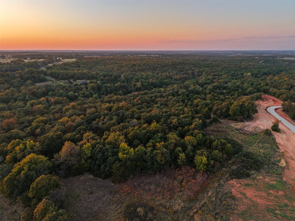 0010 E 1060 Road Property Photo 4