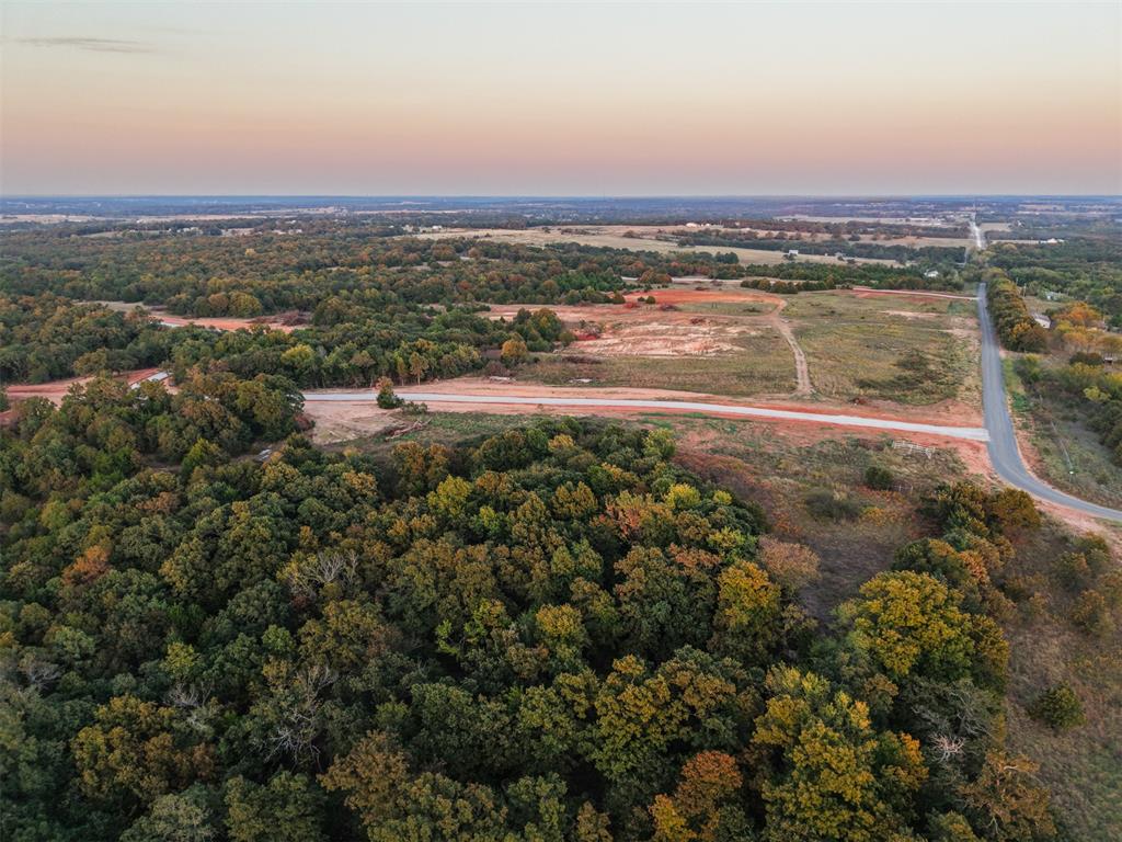 0010 E 1060 Road Property Photo 6