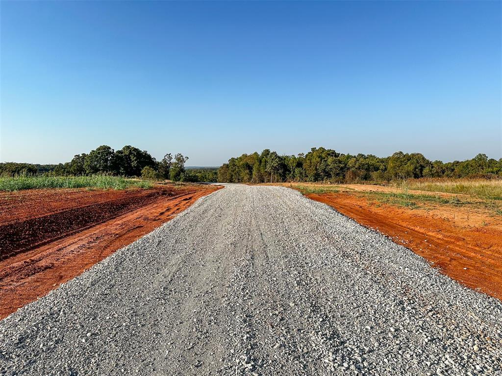 0010 E 1060 Road Property Photo 8